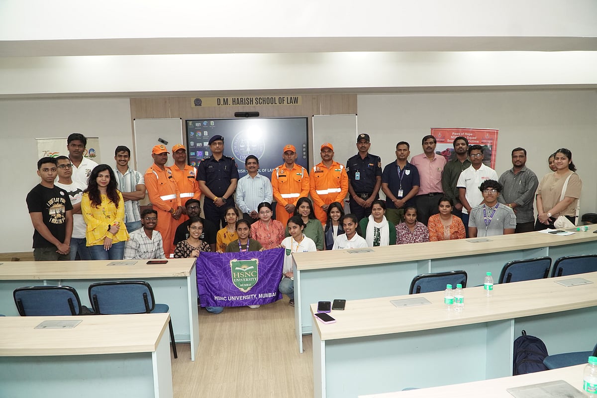 NDRF team with the students and staff at HSNC University, Mumbai