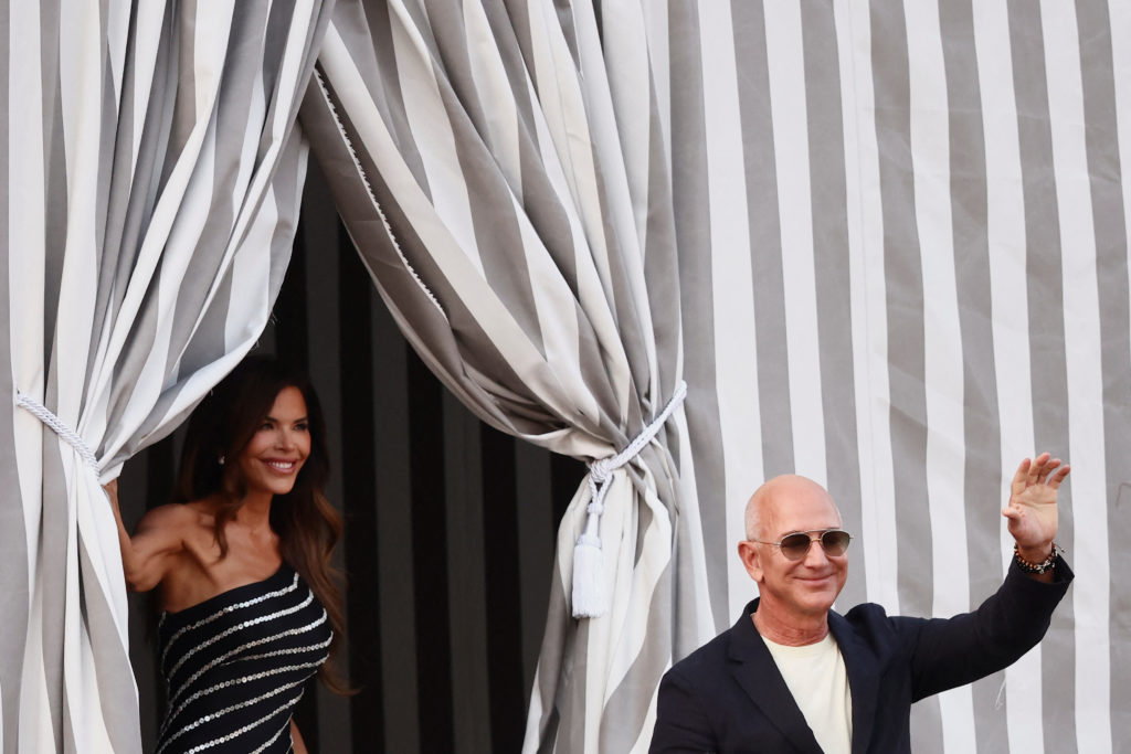 Jeff Bezos to marry Lauren Sanchez in Venice