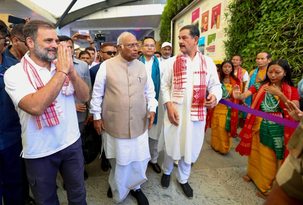 Rahul Gandhi, Kharge in Guwahati
