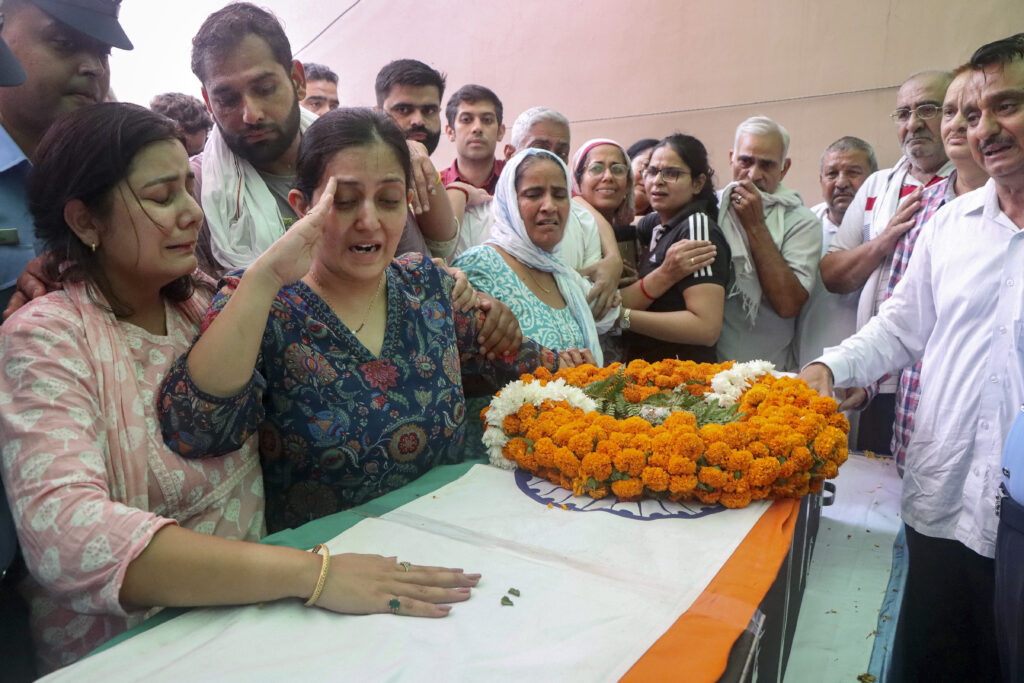 Rajathan IAF plane crash: Funeral of Sqn Ldr Lokender in Rohtak
