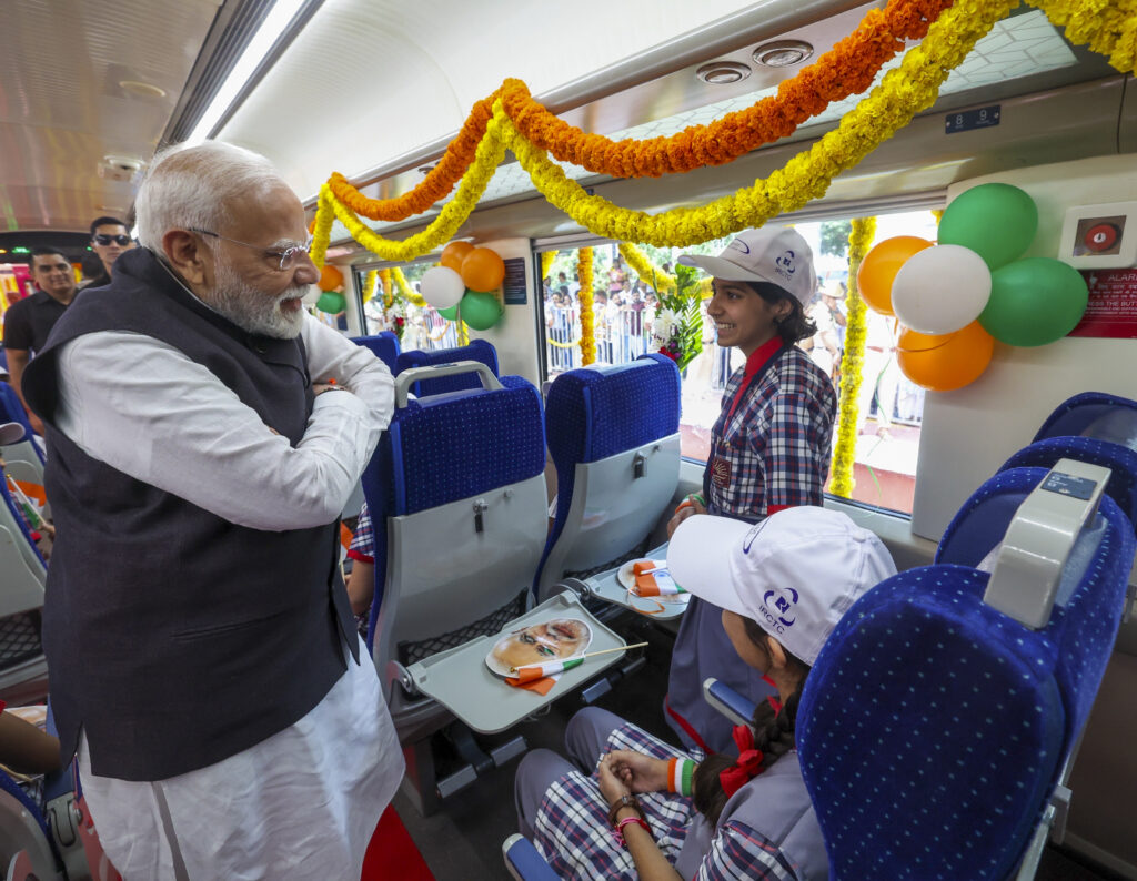 PM Modi flags off Vande Bharat Express train