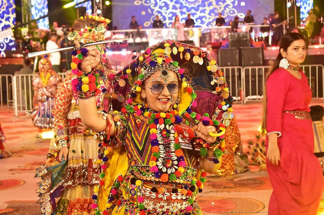 Rang Raas Bhoomj Trivedi