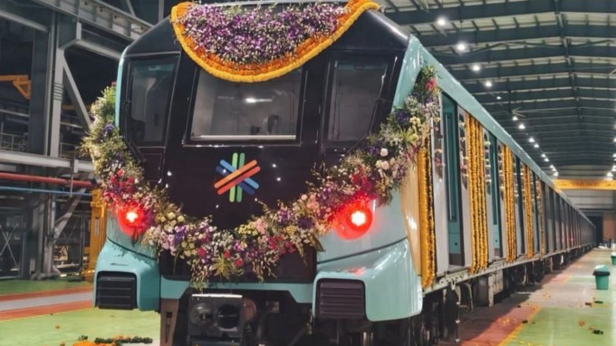 'Decked Up & Ready To Roll!': First Look Of Fully-Decorated Mumbai Metro 3 Rake Unveiled; Worli To Cuffe Parade Stretch To Open Today