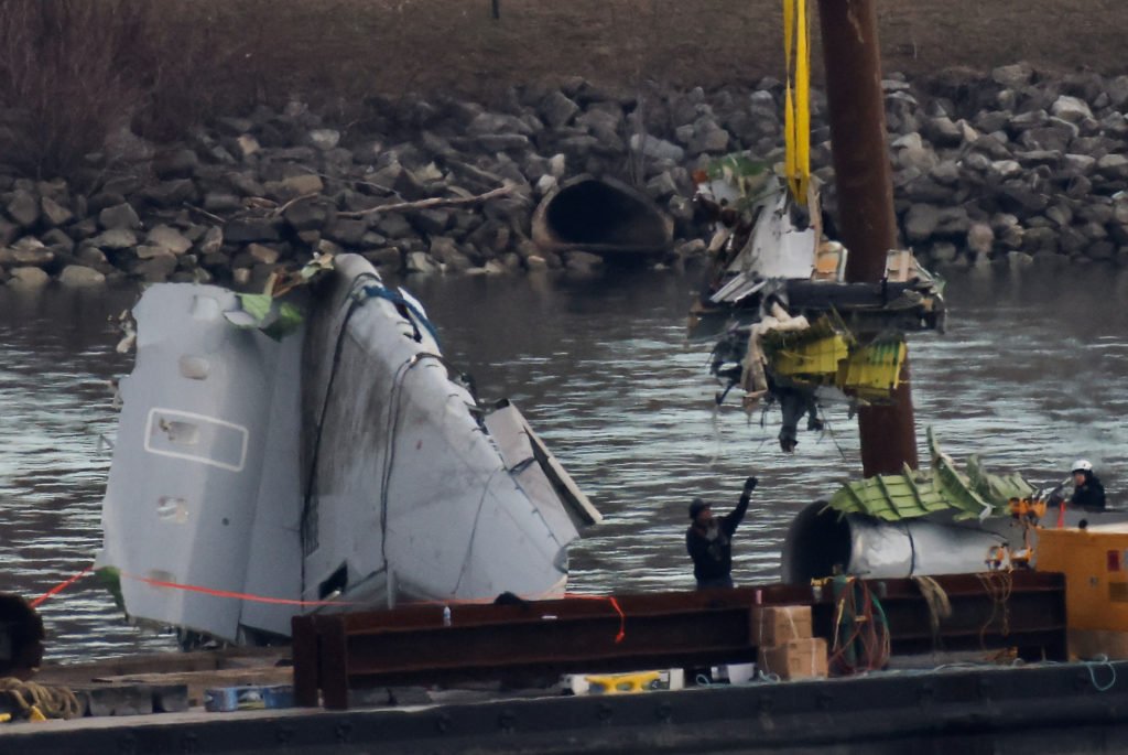 Aftermath of American Eagle flight 5342 crash in the Potomac River near Ronald Reagan Washington National Airport
