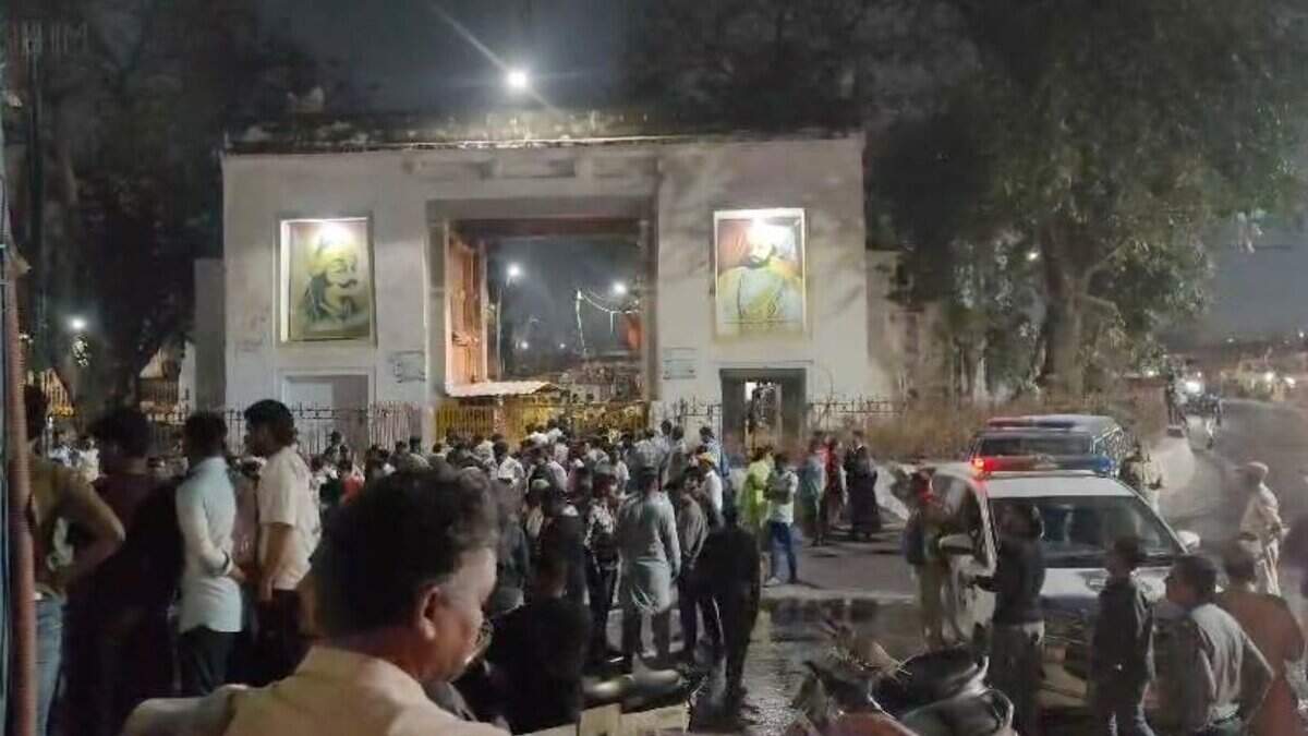 Puranapul temple vandalism