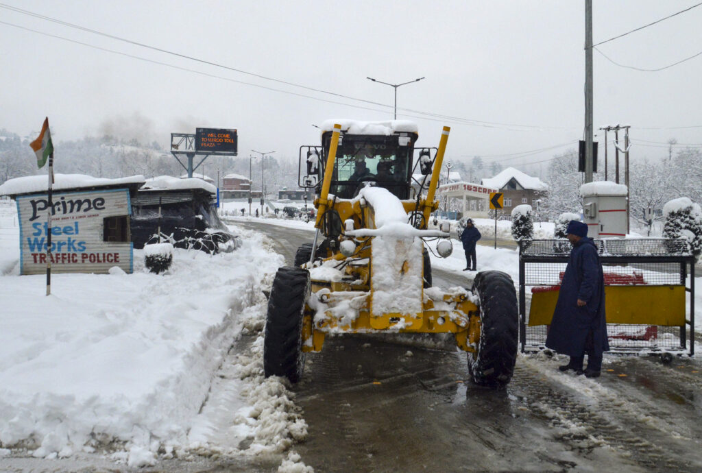 Weather: Snow in J-K