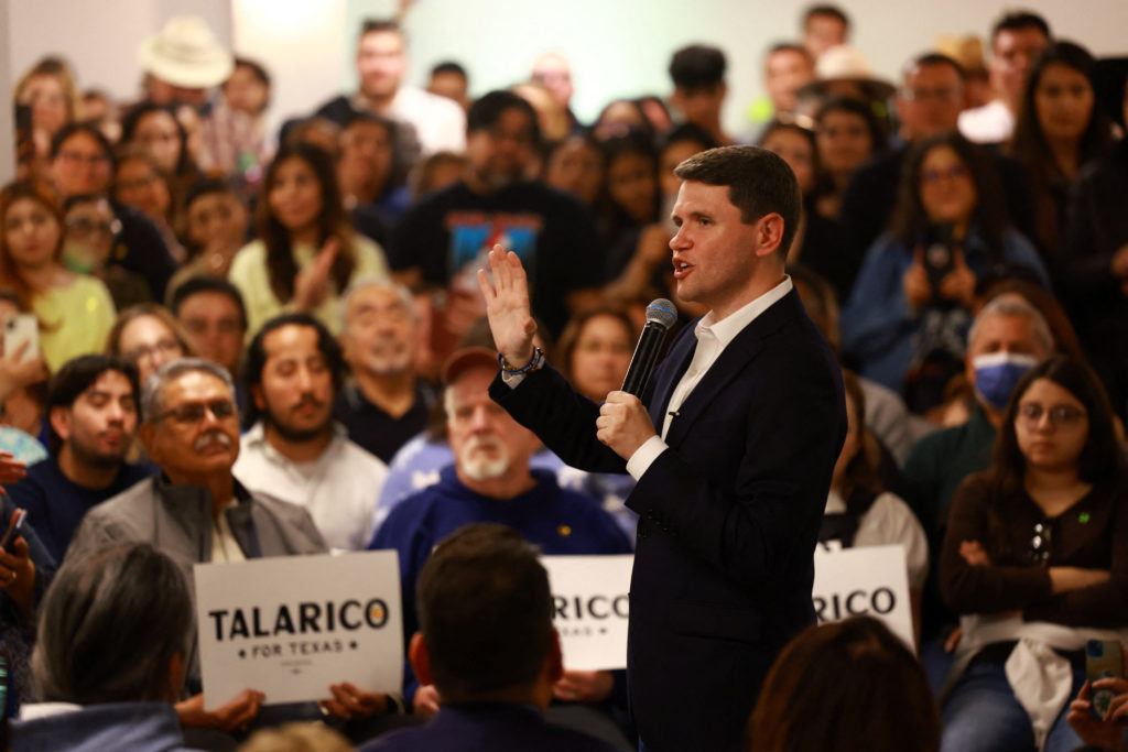 Talarico Campaigns in El Paso ahead of Texas Democratic Primary