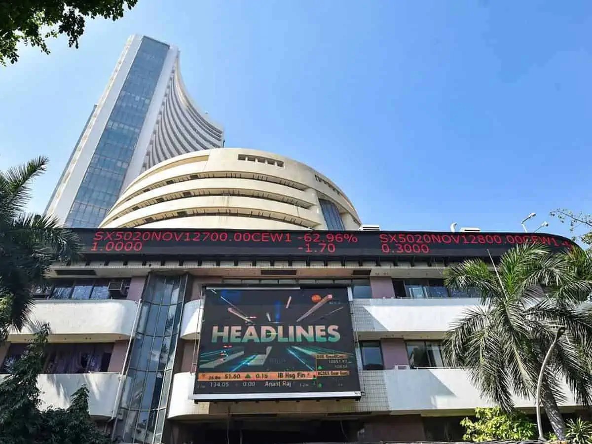 Indian share market opens lower, prepares to move into New Year with caution
