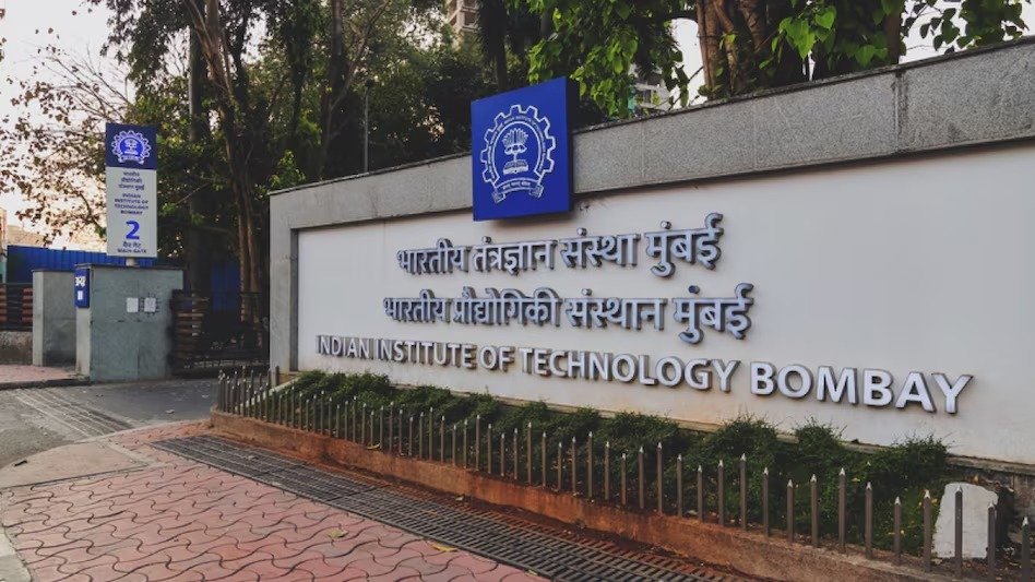 IIT Bombay Campus Doctor Refuses Treatment To ‘IIIT Chennai’ Students At Techfest, Raises Questions About College Healthcare Policies