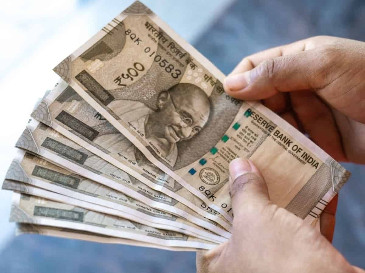 Rupee recovers from all-time low against US dollar in early trade