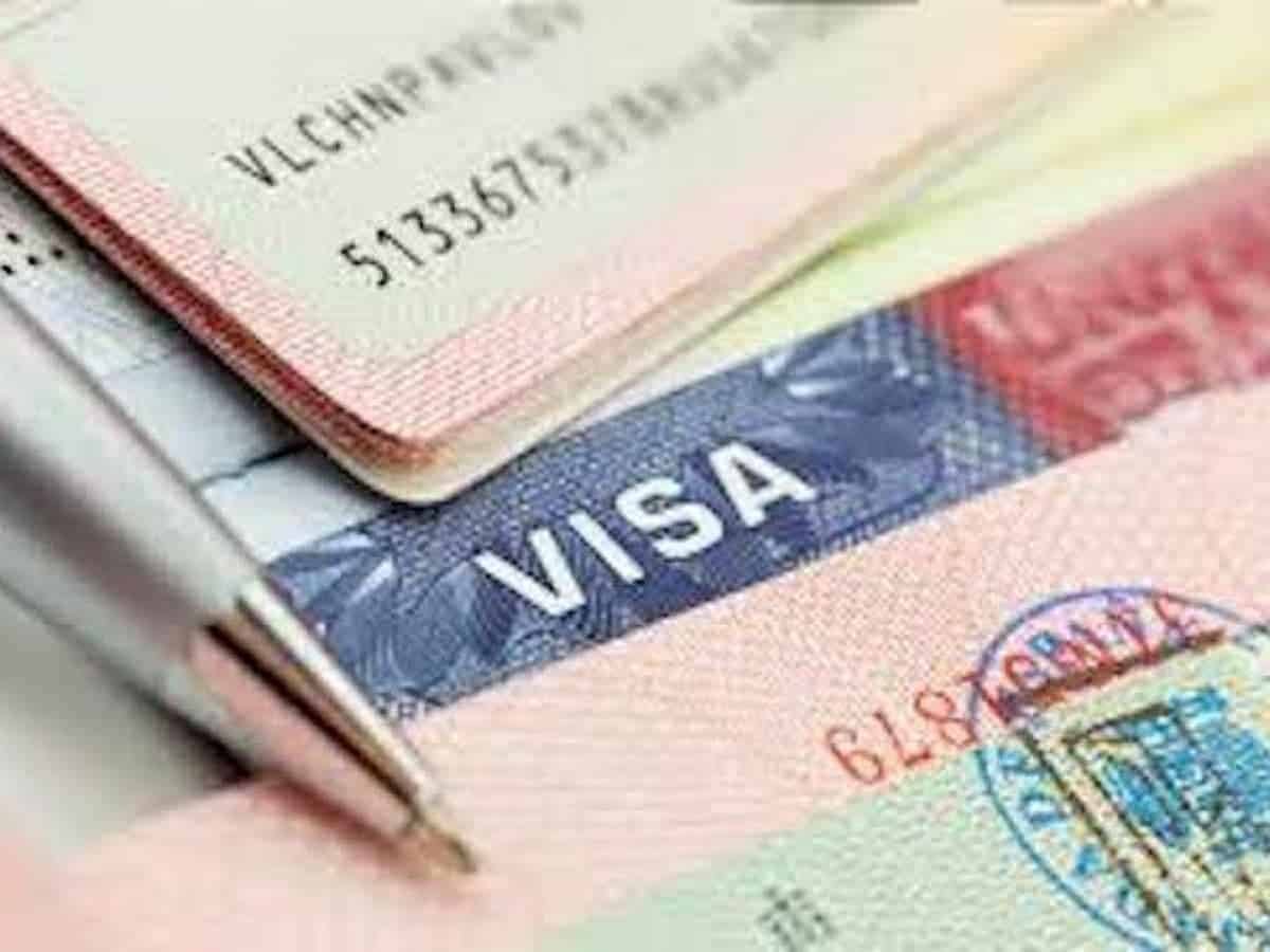 US embassy cancels visa appointments in Colombia amid deportation dispute