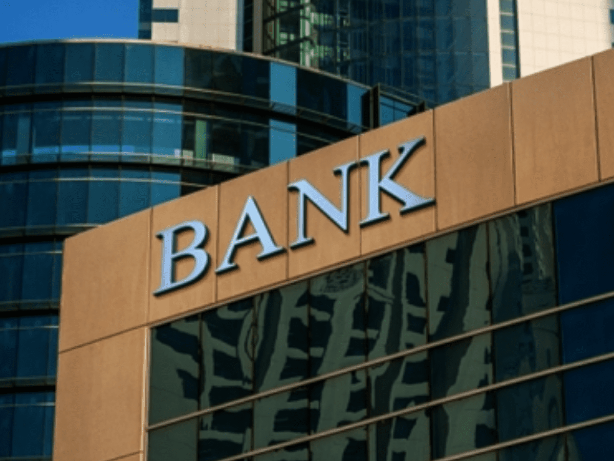 Banks hike interest rates on FDs amid fierce competition for deposits