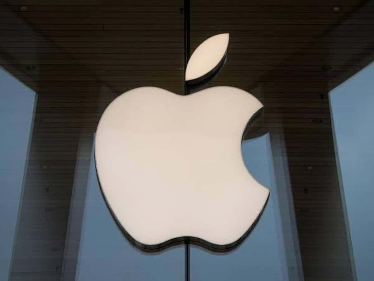 Apple announces massive $500 bn investment in US, create 20,000 jobs