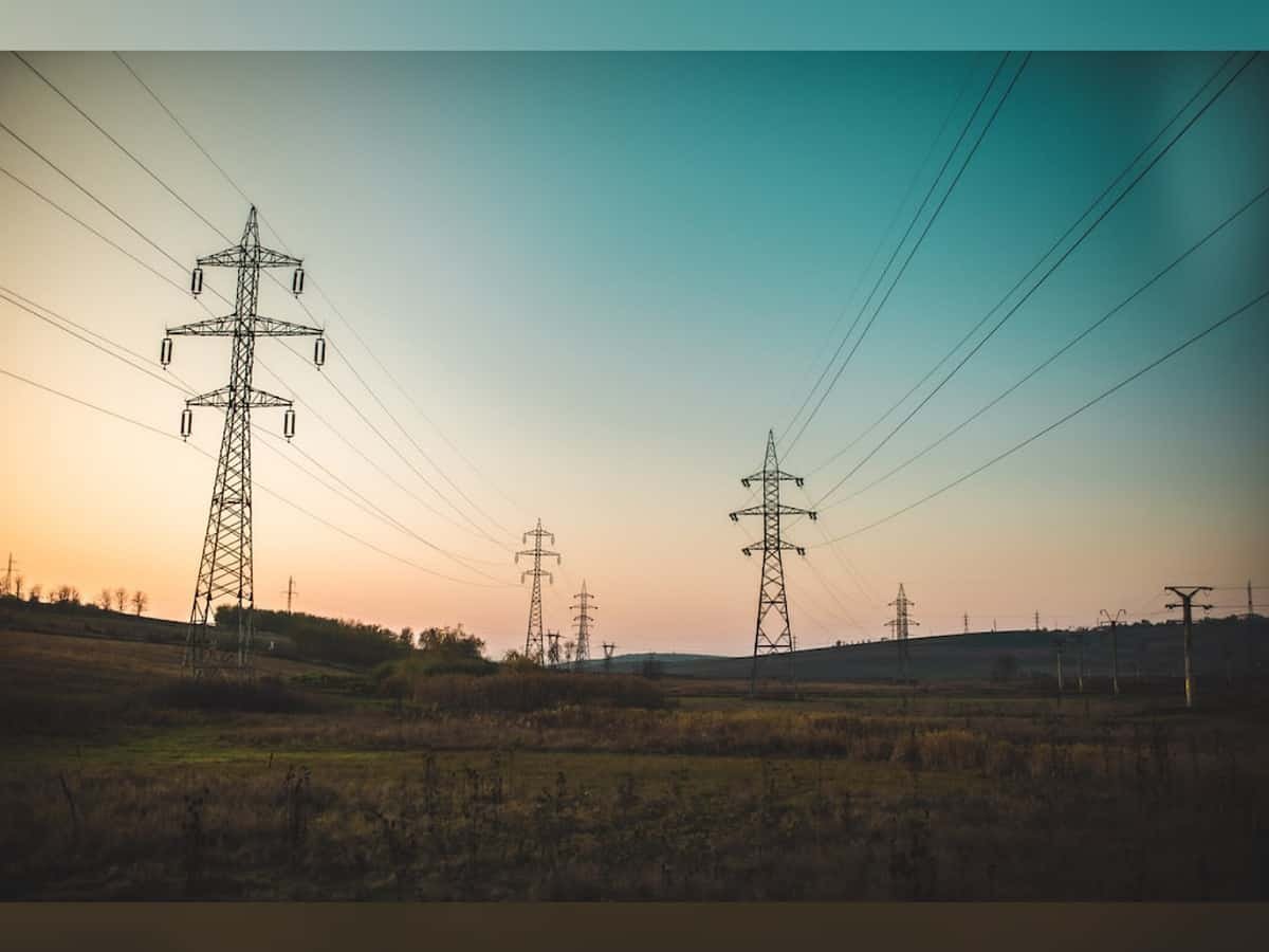 Iraq fears power cuts as US ends sanctions waiver for electricity purchases from Iran