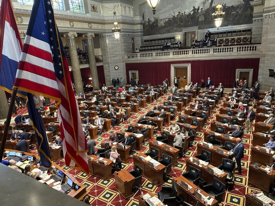 Minnesota, Washington tax capital gains at higher rate than income taxes