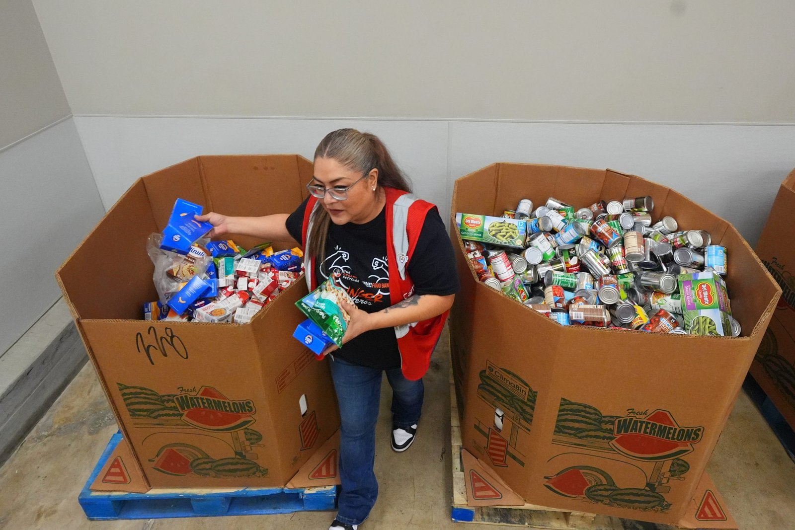 What to know as federal food help and preschool aid will run dry Saturday if shutdown persists