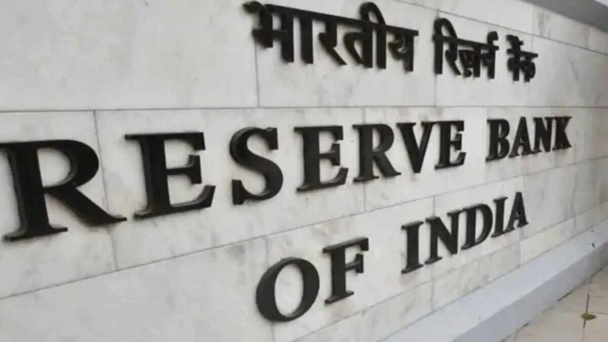 Expectedly, RBI keeps interest rates unchanged