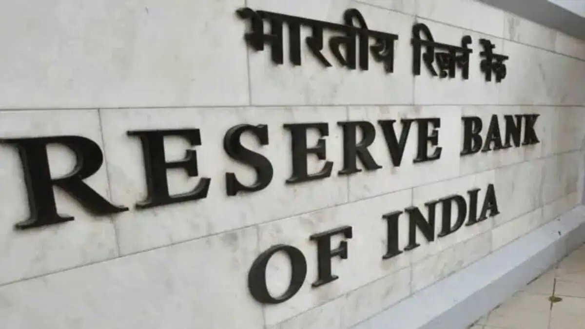 RBI likely to cut repo rate by 25 bps in December: Report