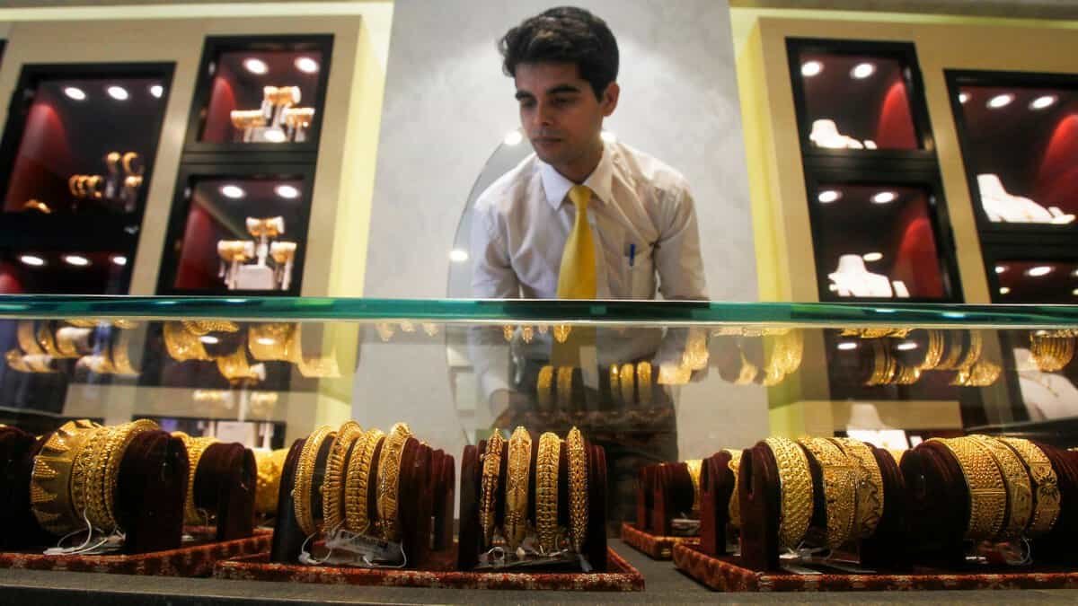 Silver jumps to Rs 4L per kg, gold at Rs 1.8L per 10g