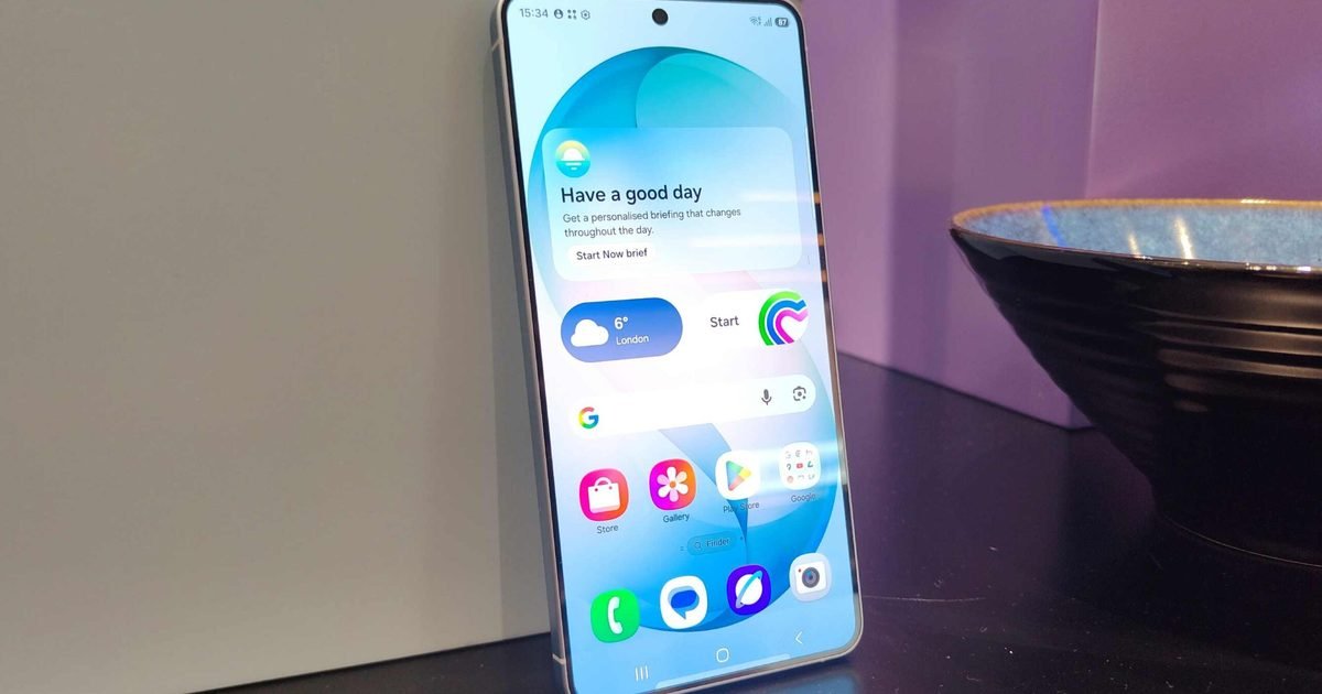 Now Nudge is one of the coolest Galaxy S26 features your iPhone doesn’t have