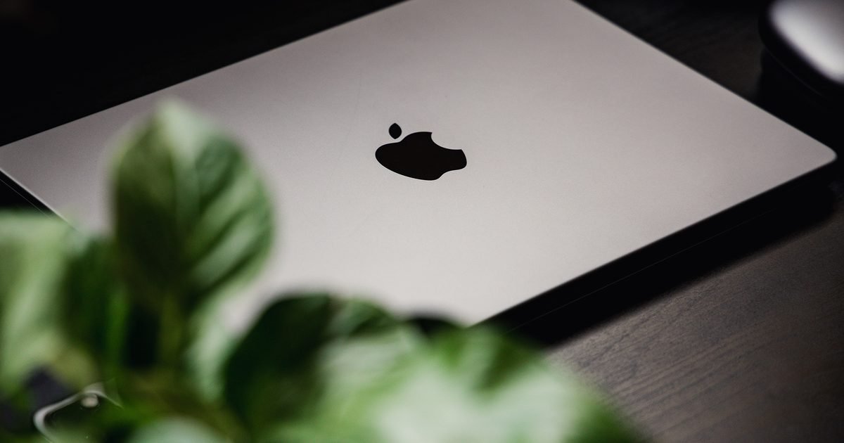 Apple confirms product launch flurry starting next week