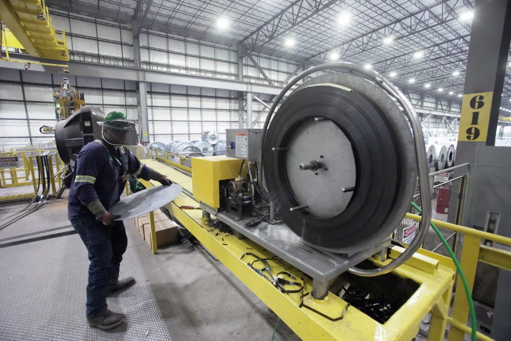 Trump administration starts new process to try to replace tariffs struck down by Supreme Court