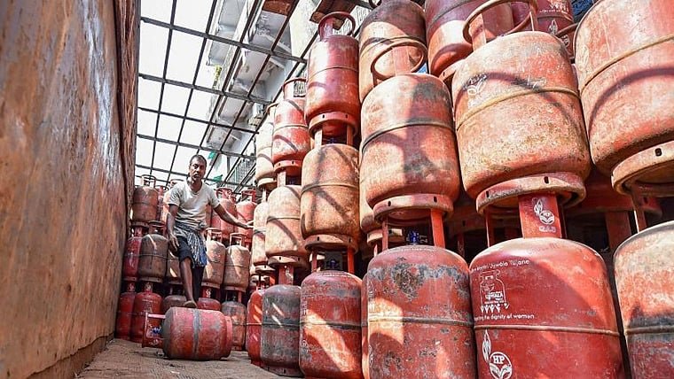 LPG Scare Triggers Booking Surge; Monitoring Teams Deployed