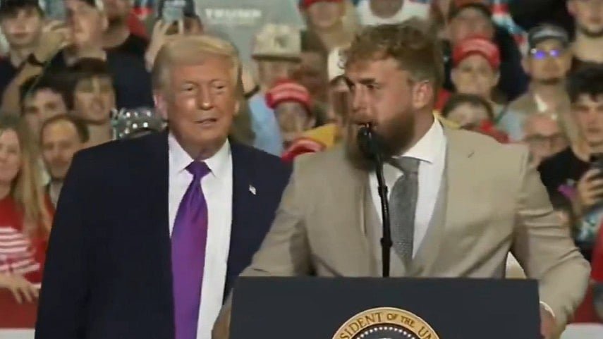US President Donald Trump Endorses Jake Paul For Future Political Run During Kentucky Rally Amid Global Tensions; Video